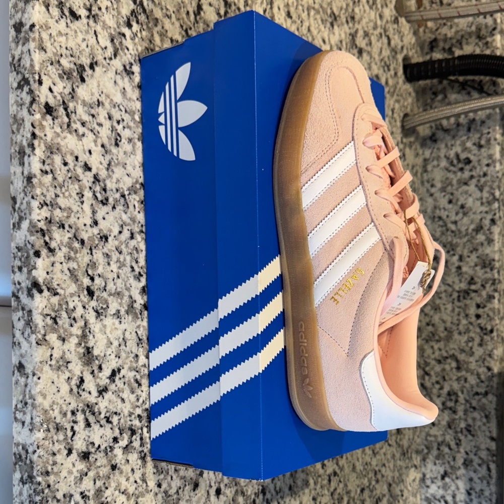 Adidas Gazelle Sneaker Sz 8.5